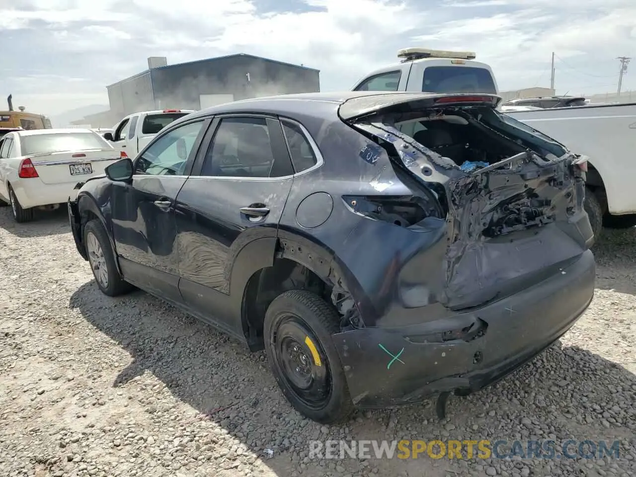 2 Photograph of a damaged car 3MVDMBBL7MM244948 MAZDA CX30 2021