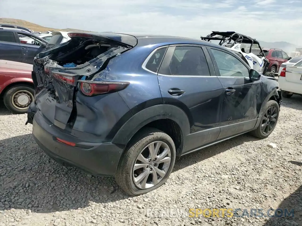 3 Photograph of a damaged car 3MVDMBBL7MM244948 MAZDA CX30 2021