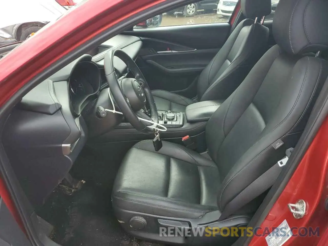 7 Photograph of a damaged car 3MVDMBBL9MM318502 MAZDA CX30 2021