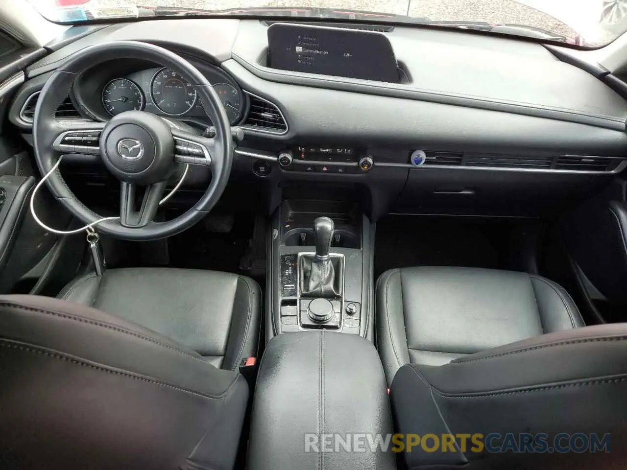 8 Photograph of a damaged car 3MVDMBBL9MM318502 MAZDA CX30 2021