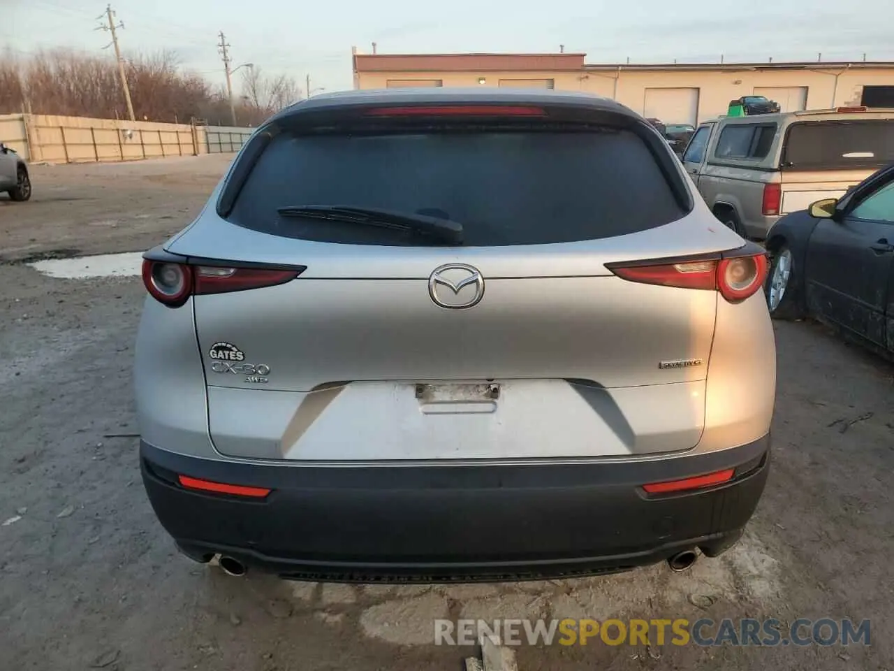 6 Photograph of a damaged car 3MVDMBBLXMM259511 MAZDA CX30 2021