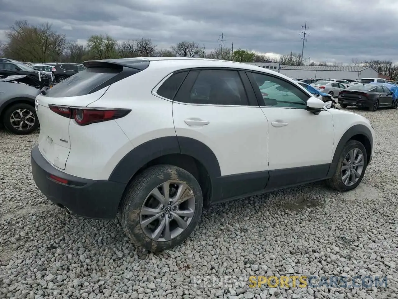 3 Photograph of a damaged car 3MVDMBCL0MM205746 MAZDA CX30 2021