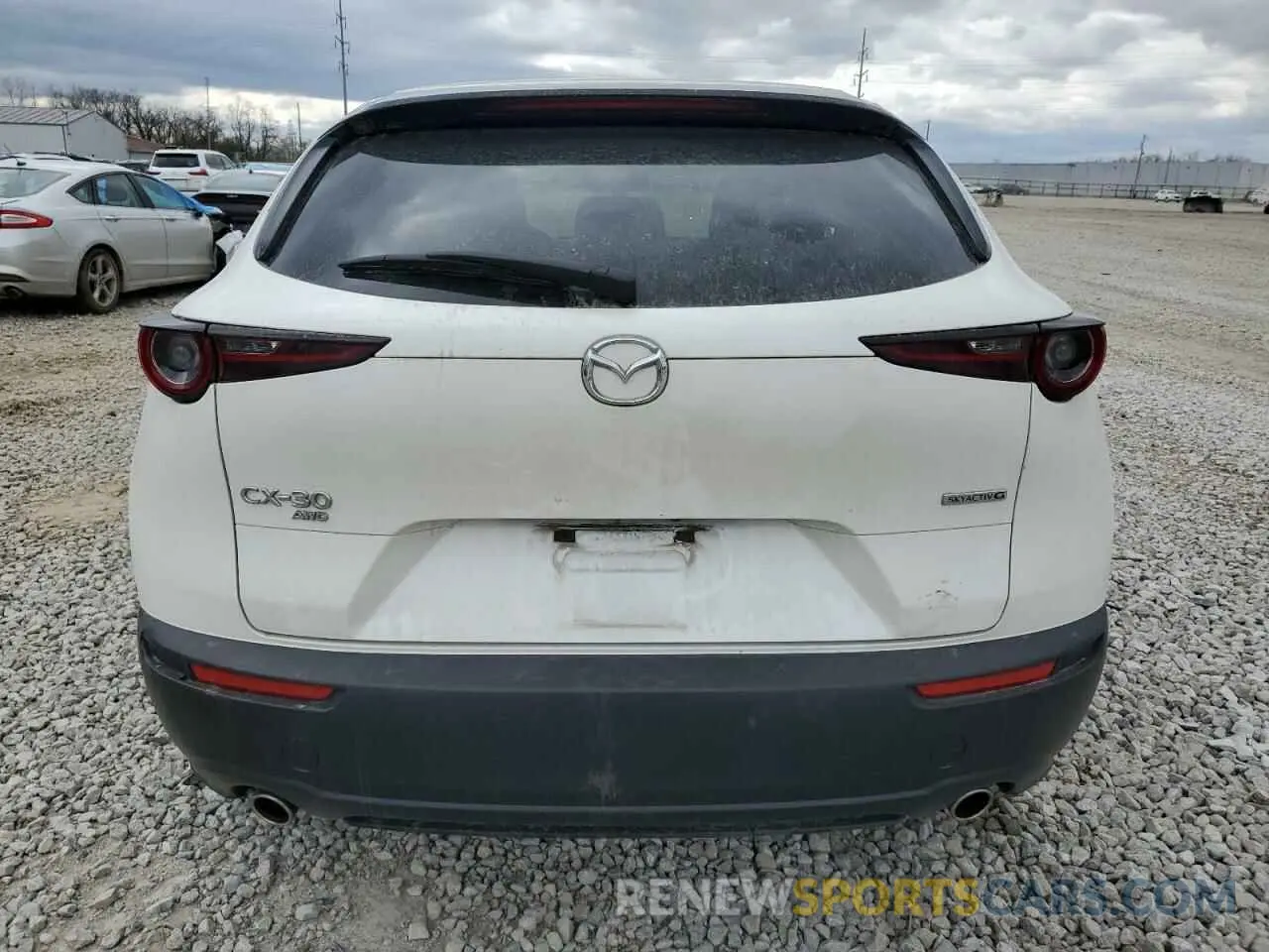 6 Photograph of a damaged car 3MVDMBCL0MM205746 MAZDA CX30 2021