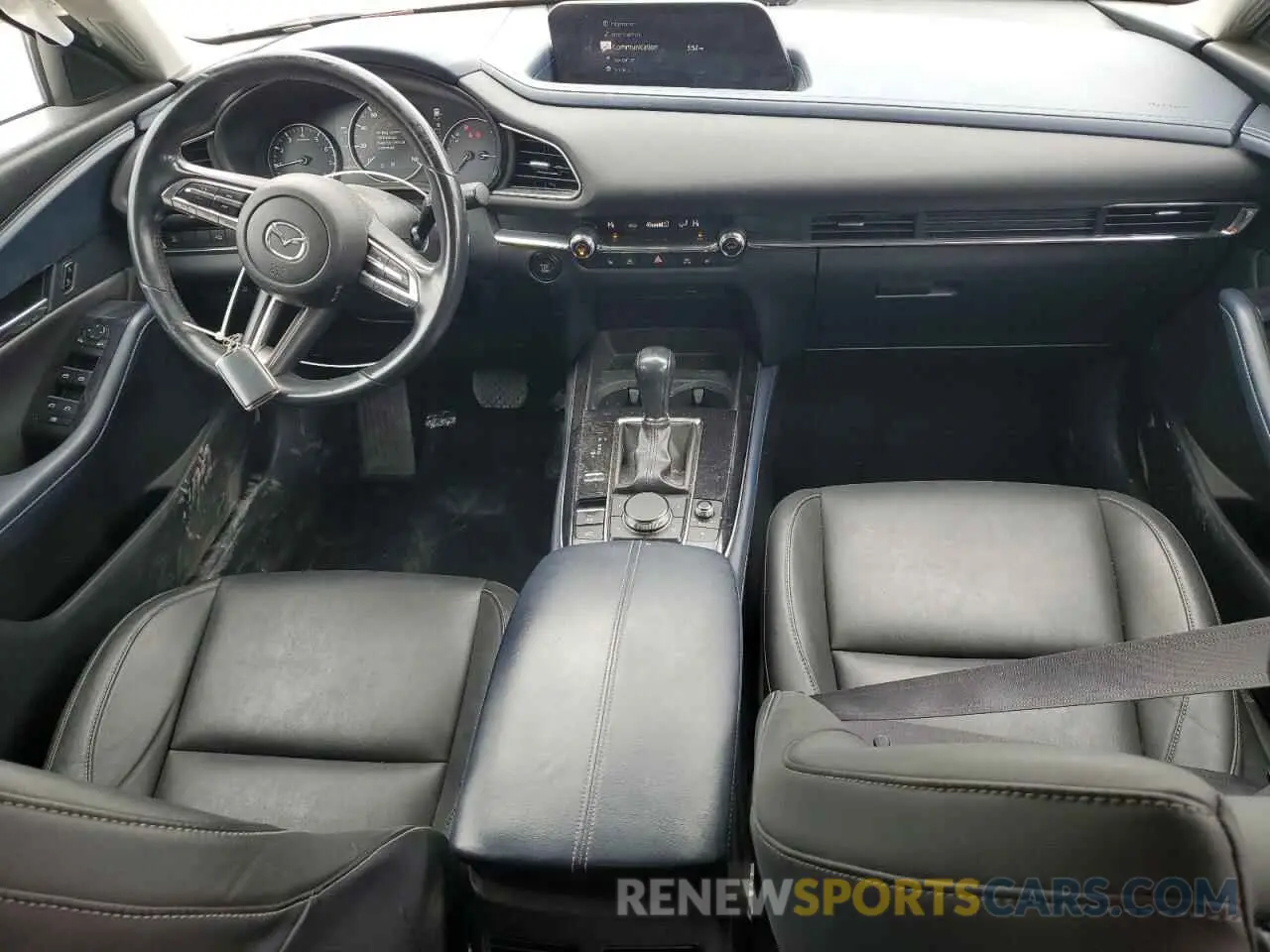 8 Photograph of a damaged car 3MVDMBCL0MM205746 MAZDA CX30 2021