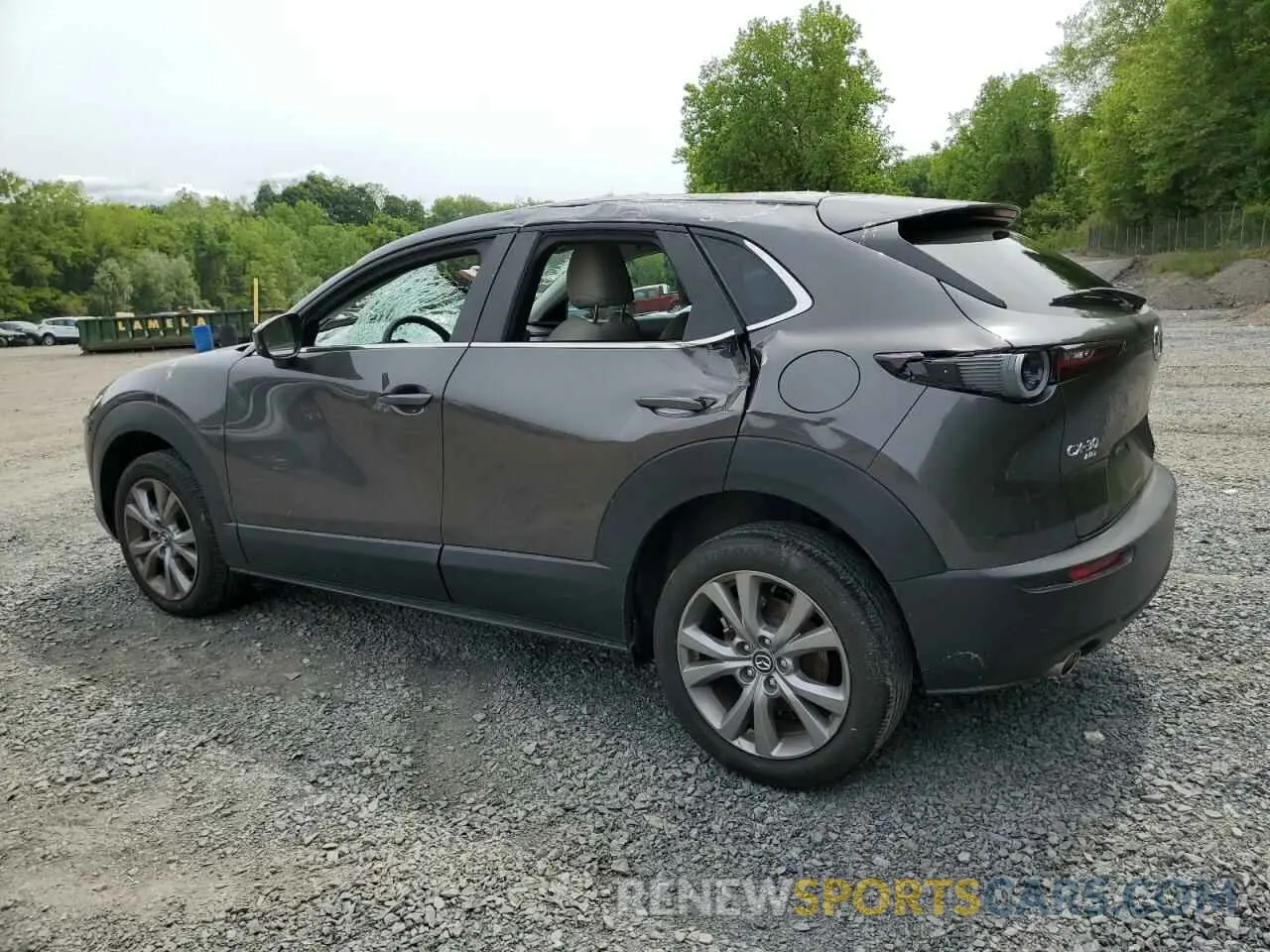 2 Photograph of a damaged car 3MVDMBCL1MM256818 MAZDA CX30 2021