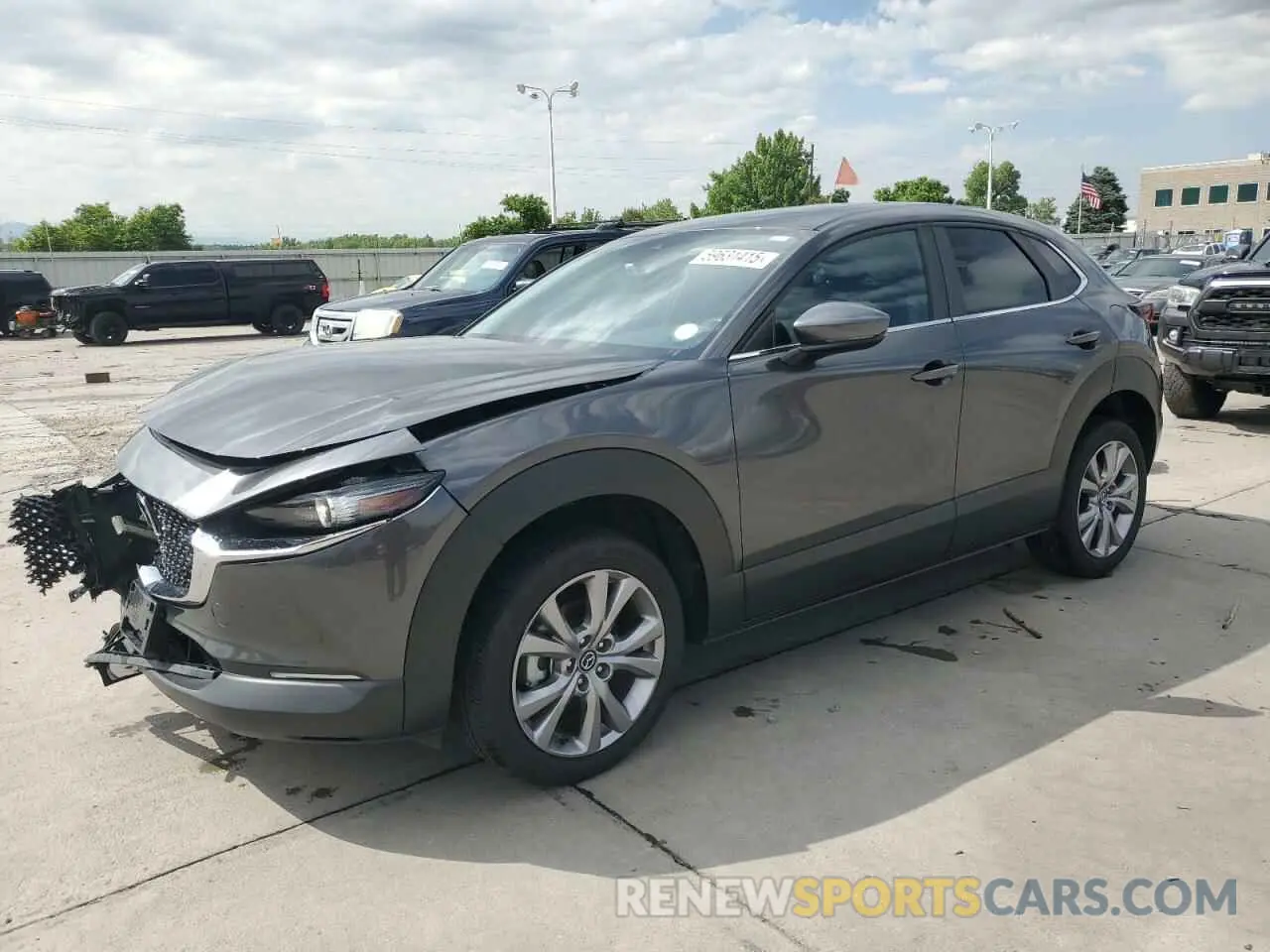 1 Photograph of a damaged car 3MVDMBCL4MM302139 MAZDA CX30 2021