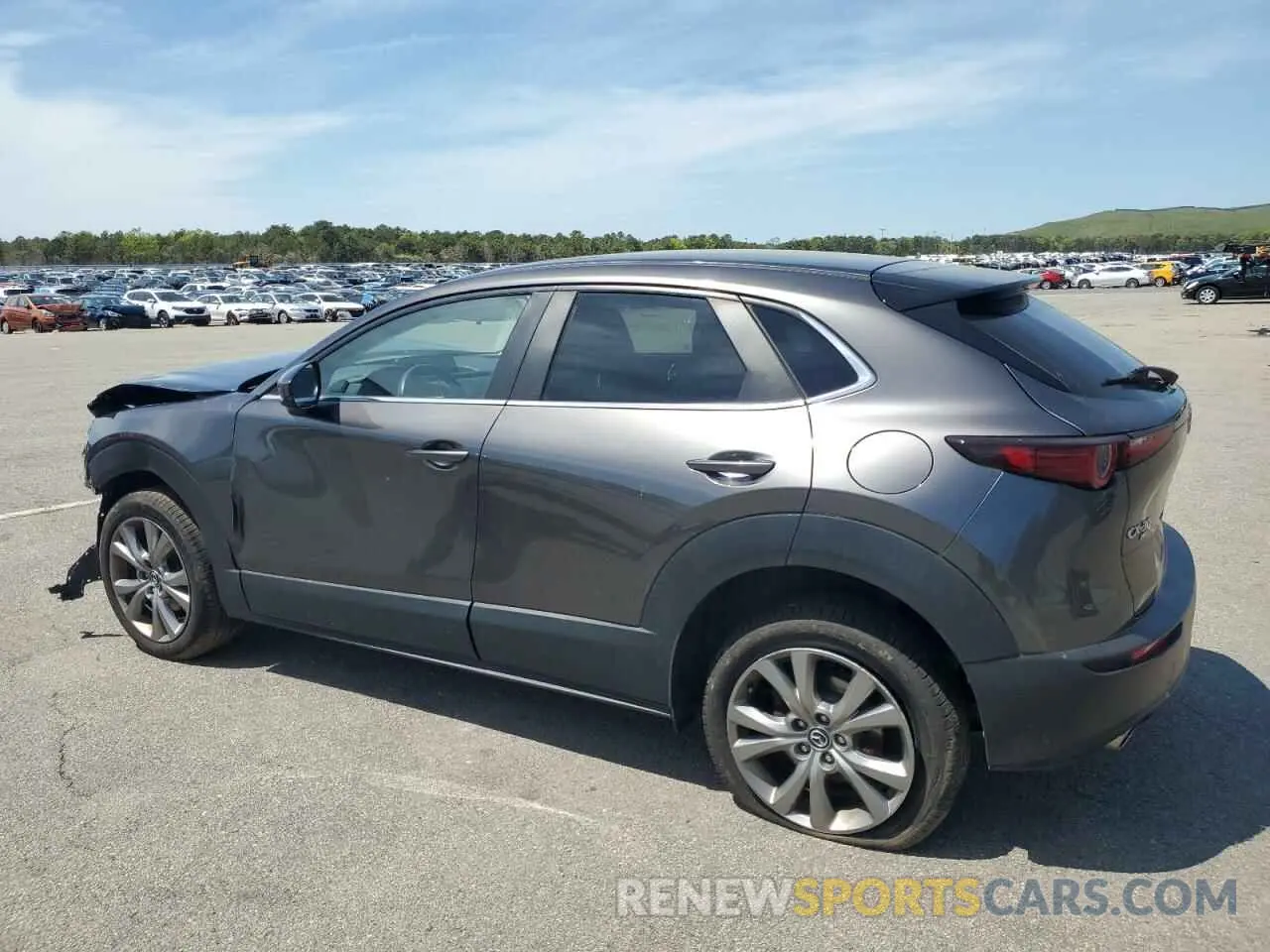 2 Photograph of a damaged car 3MVDMBCL5MM262458 MAZDA CX30 2021