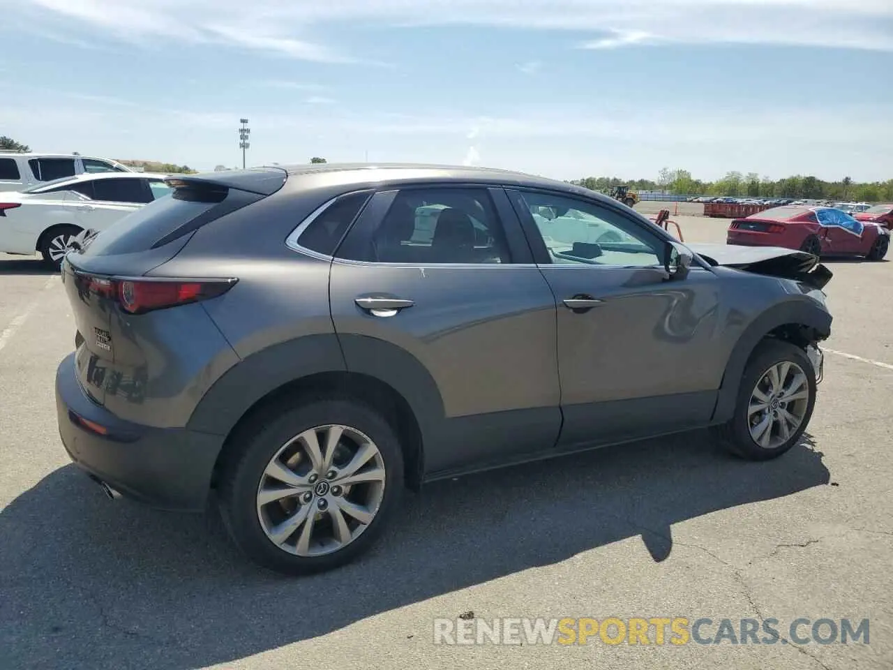 3 Photograph of a damaged car 3MVDMBCL5MM262458 MAZDA CX30 2021