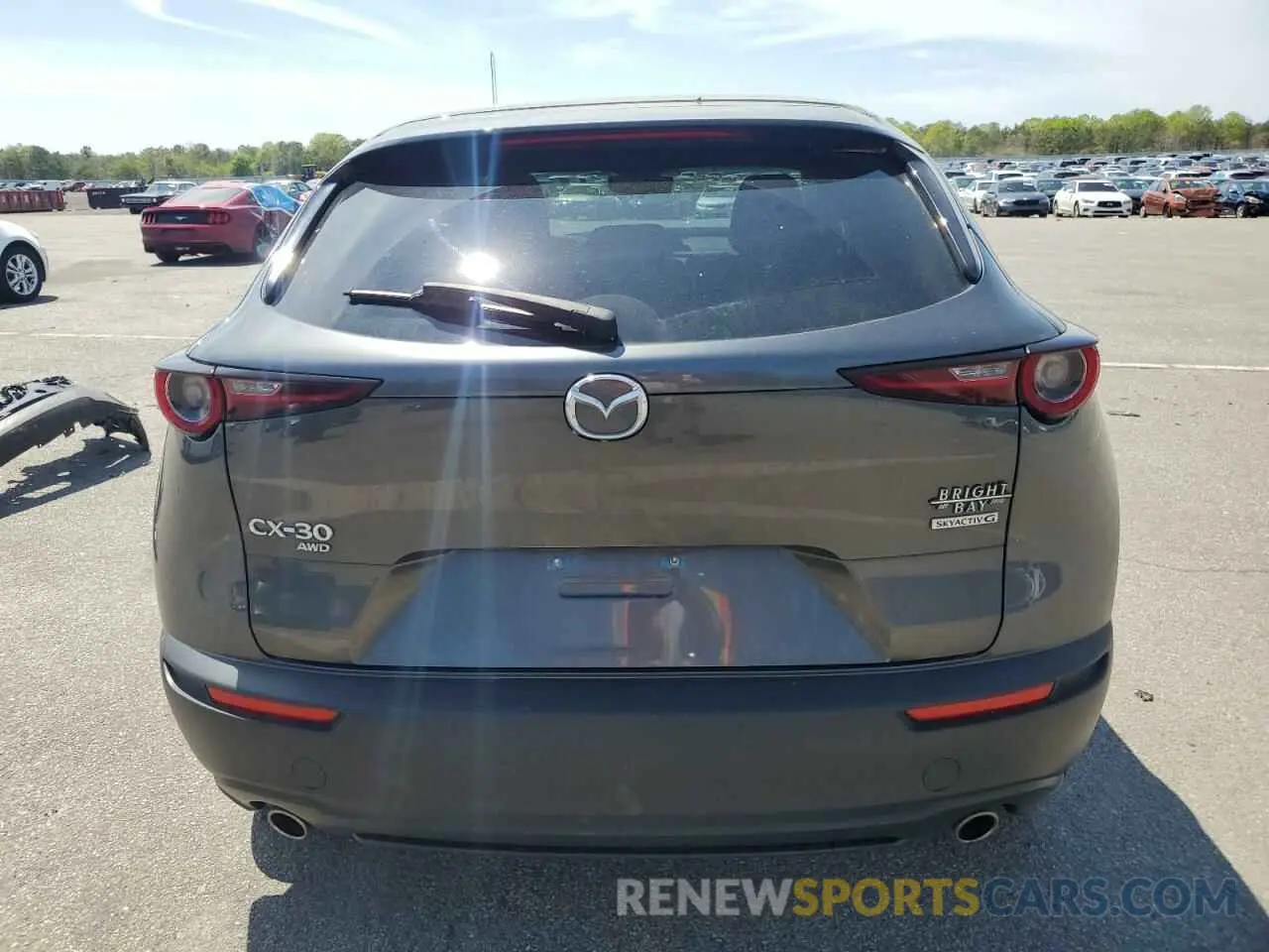 6 Photograph of a damaged car 3MVDMBCL5MM262458 MAZDA CX30 2021
