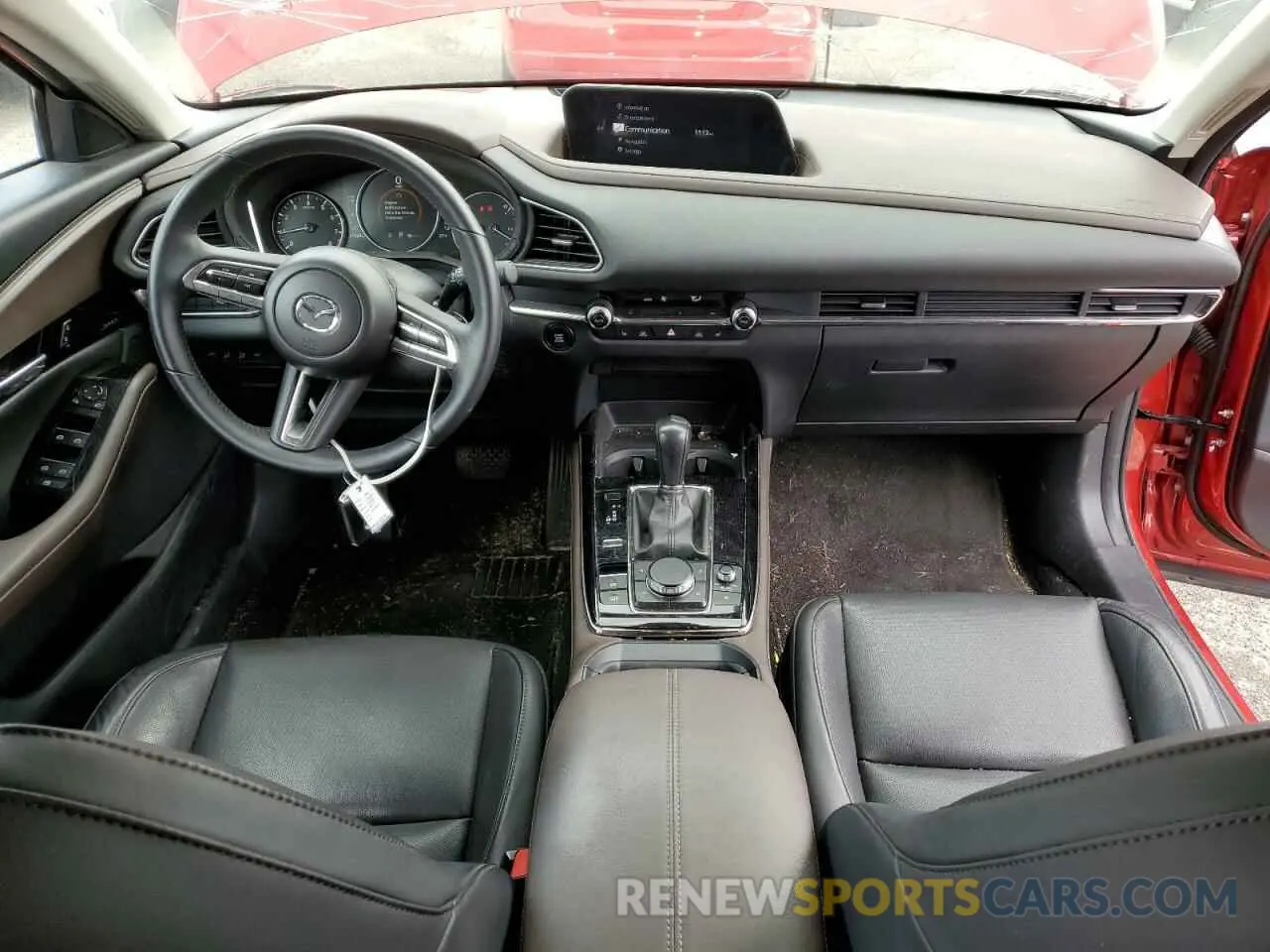 8 Photograph of a damaged car 3MVDMBDL2MM314904 MAZDA CX30 2021