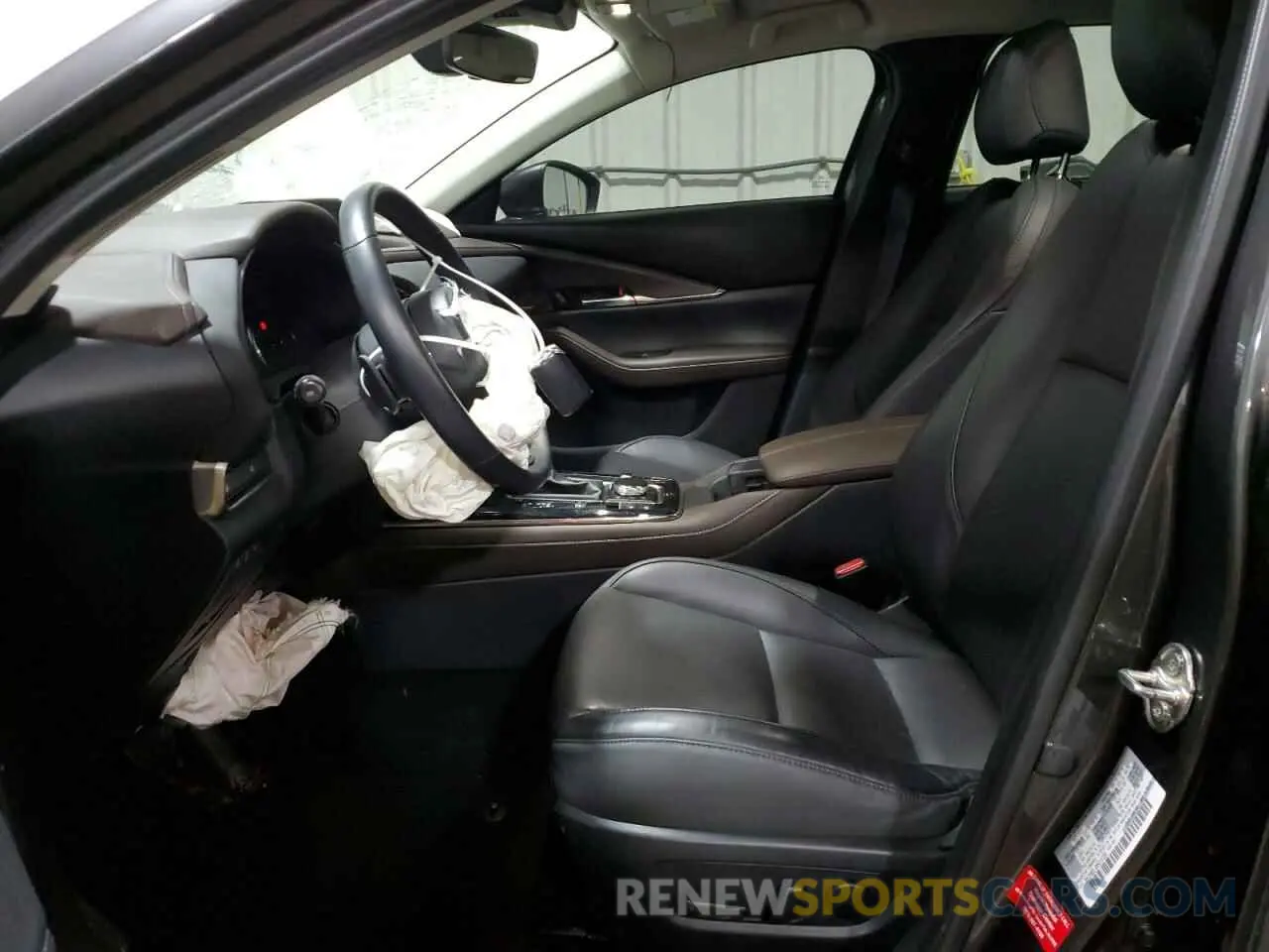 7 Photograph of a damaged car 3MVDMBDL4MM314726 MAZDA CX30 2021