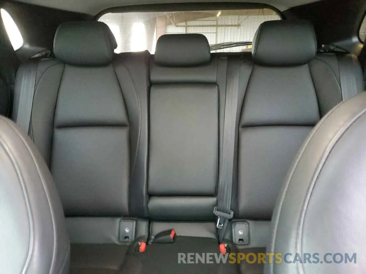 10 Photograph of a damaged car 3MVDMBDL5MM202243 MAZDA CX30 2021