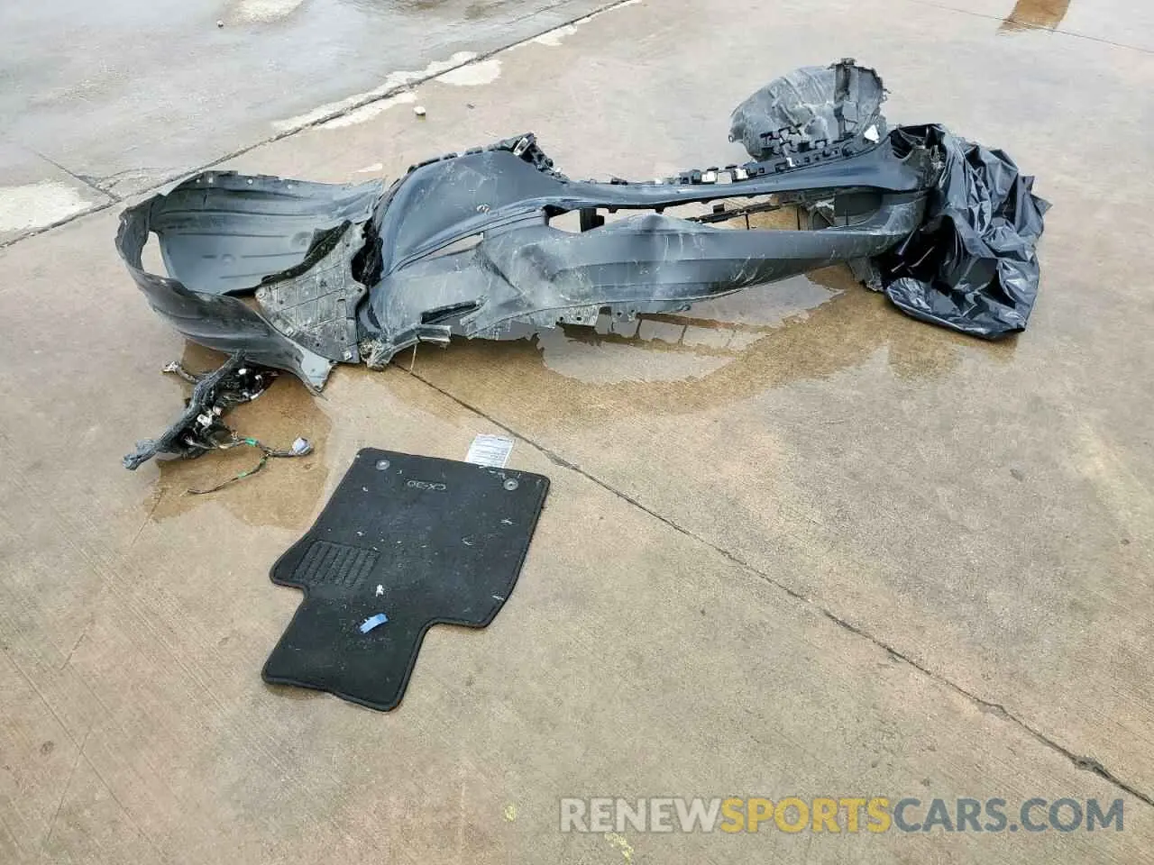 13 Photograph of a damaged car 3MVDMBDL5MM305162 MAZDA CX30 2021