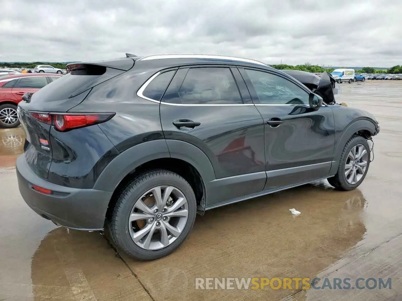 3 Photograph of a damaged car 3MVDMBDL5MM305162 MAZDA CX30 2021