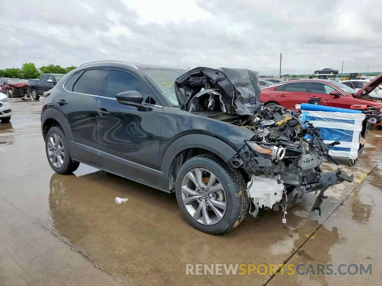 4 Photograph of a damaged car 3MVDMBDL5MM305162 MAZDA CX30 2021