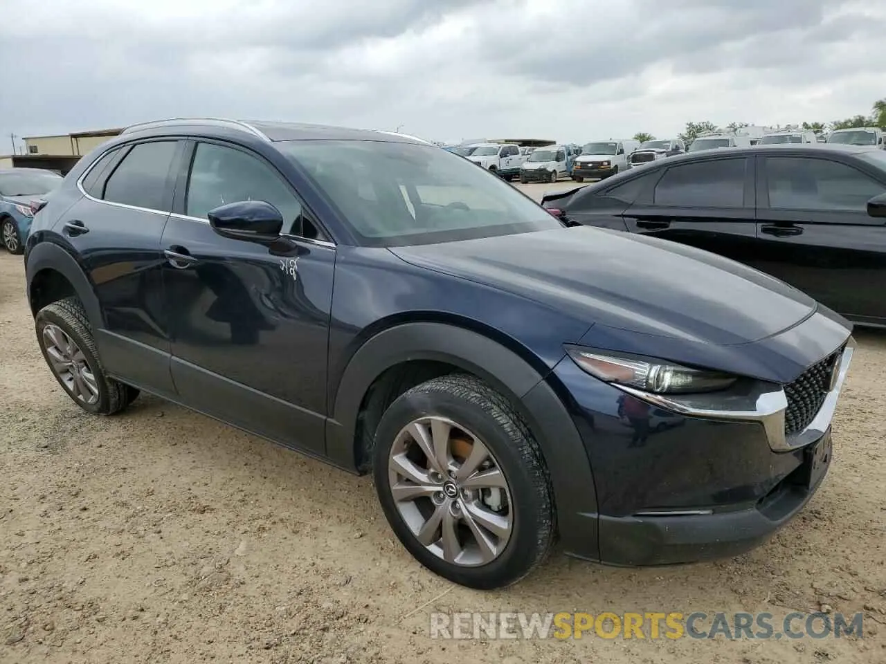 4 Photograph of a damaged car 3MVDMBDL5MM320177 MAZDA CX30 2021