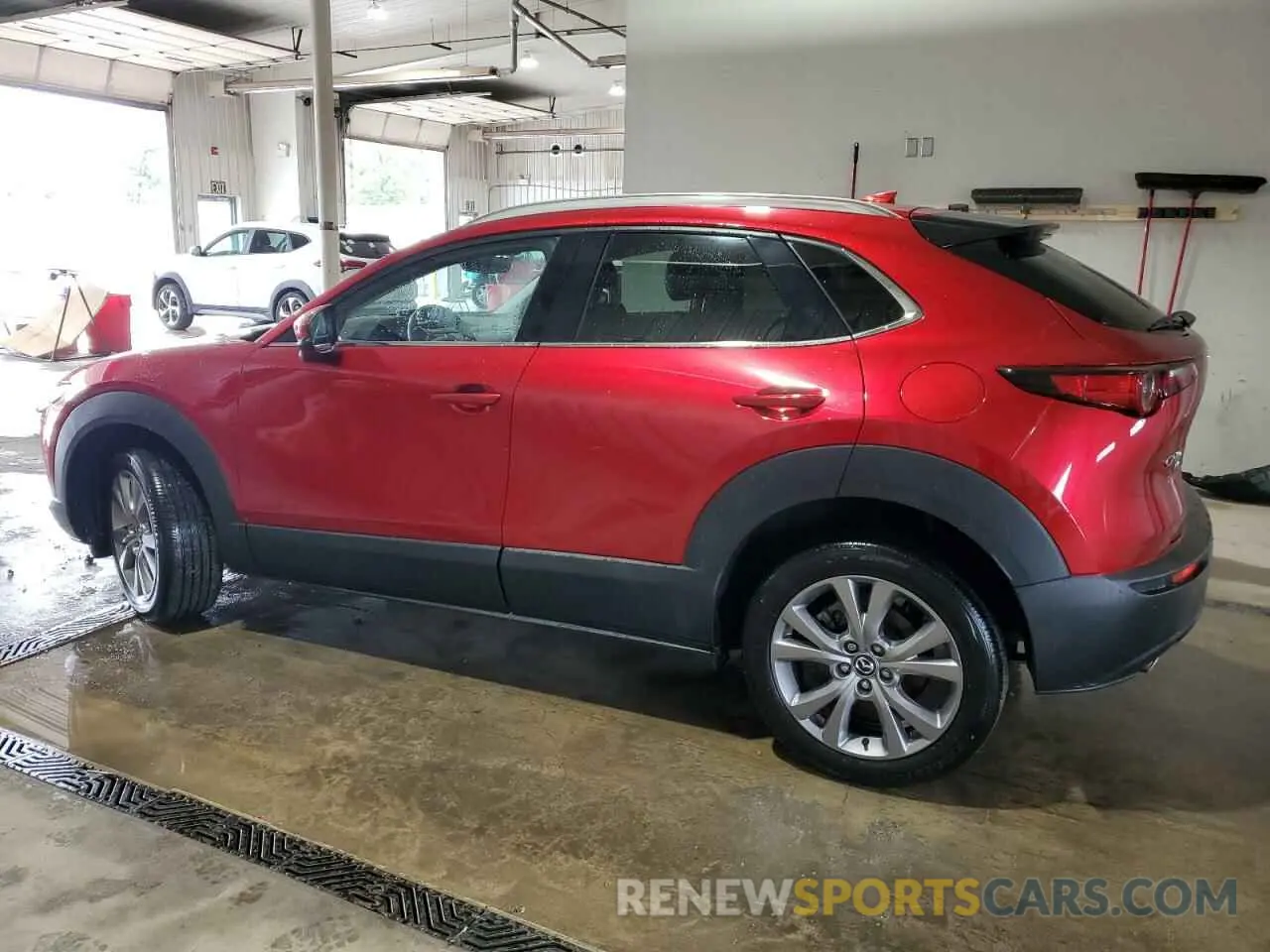 2 Photograph of a damaged car 3MVDMBDL6MM254805 MAZDA CX30 2021