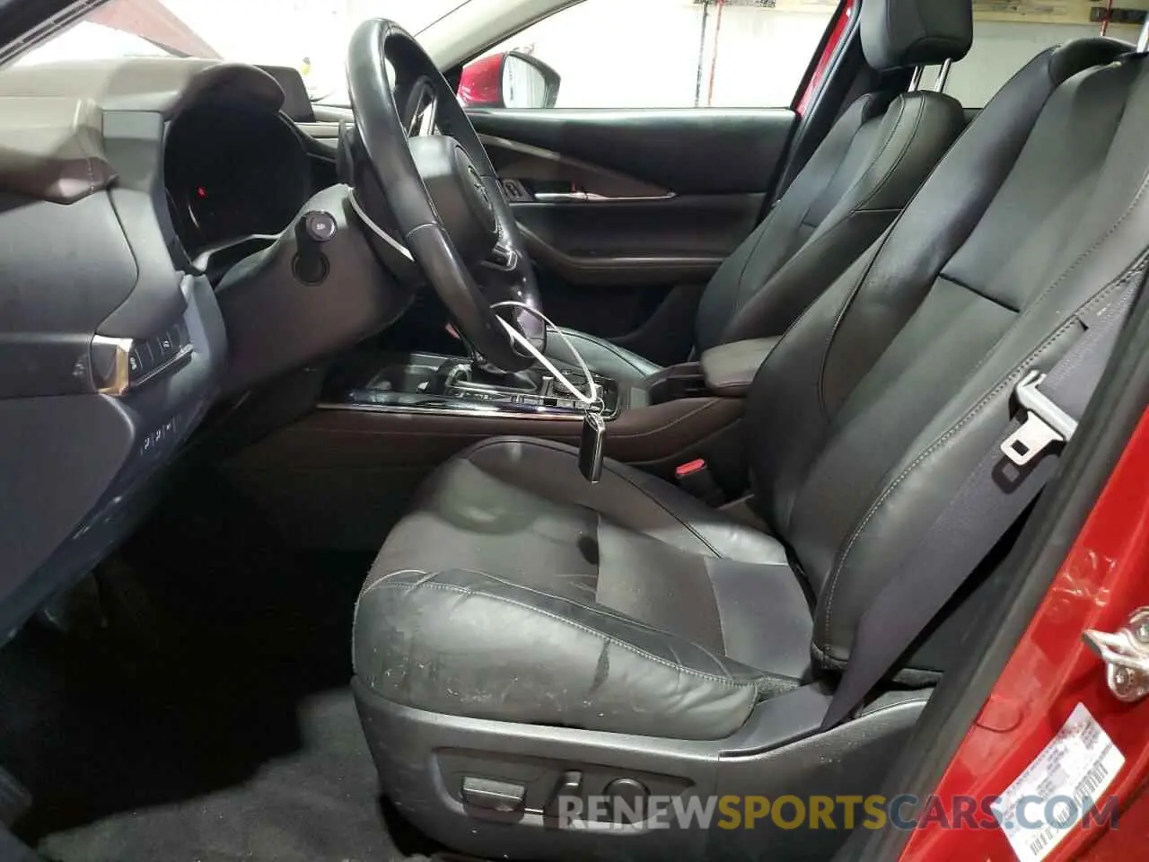 7 Photograph of a damaged car 3MVDMBDL6MM254805 MAZDA CX30 2021