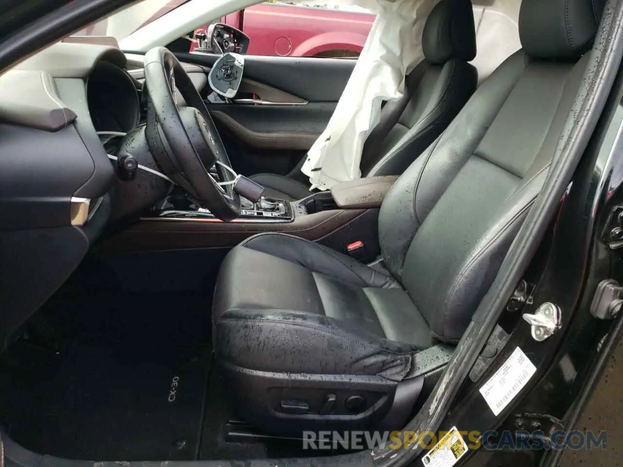7 Photograph of a damaged car 3MVDMBDLXMM305142 MAZDA CX30 2021