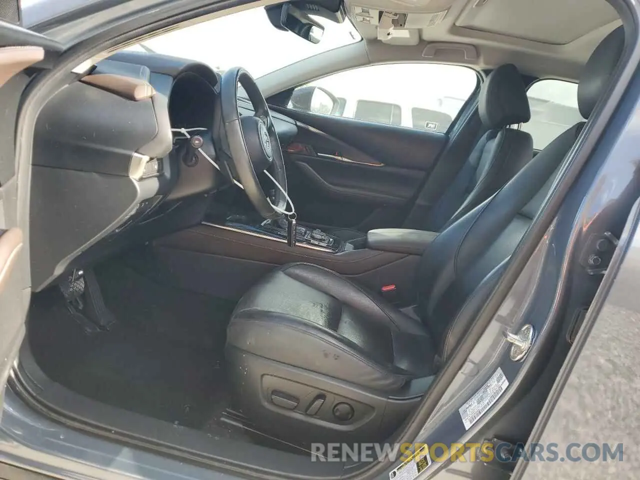 7 Photograph of a damaged car 3MVDMBDY2MM306250 MAZDA CX30 2021