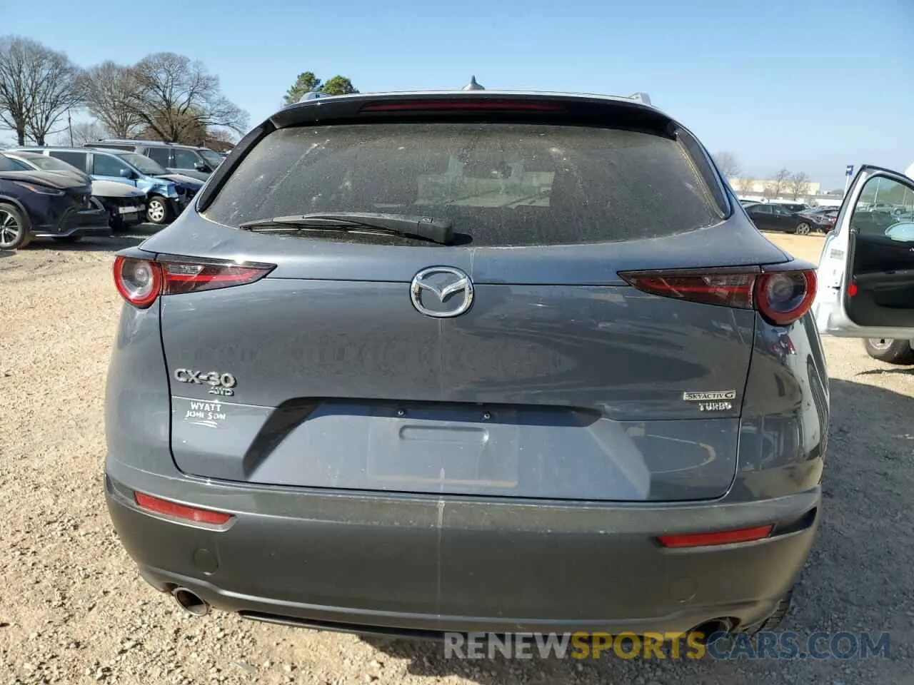 6 Photograph of a damaged car 3MVDMBDY3MM262954 MAZDA CX30 2021