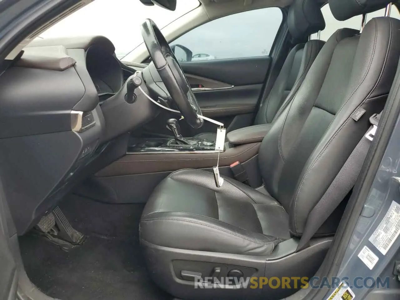 7 Photograph of a damaged car 3MVDMBDY4MM305004 MAZDA CX30 2021