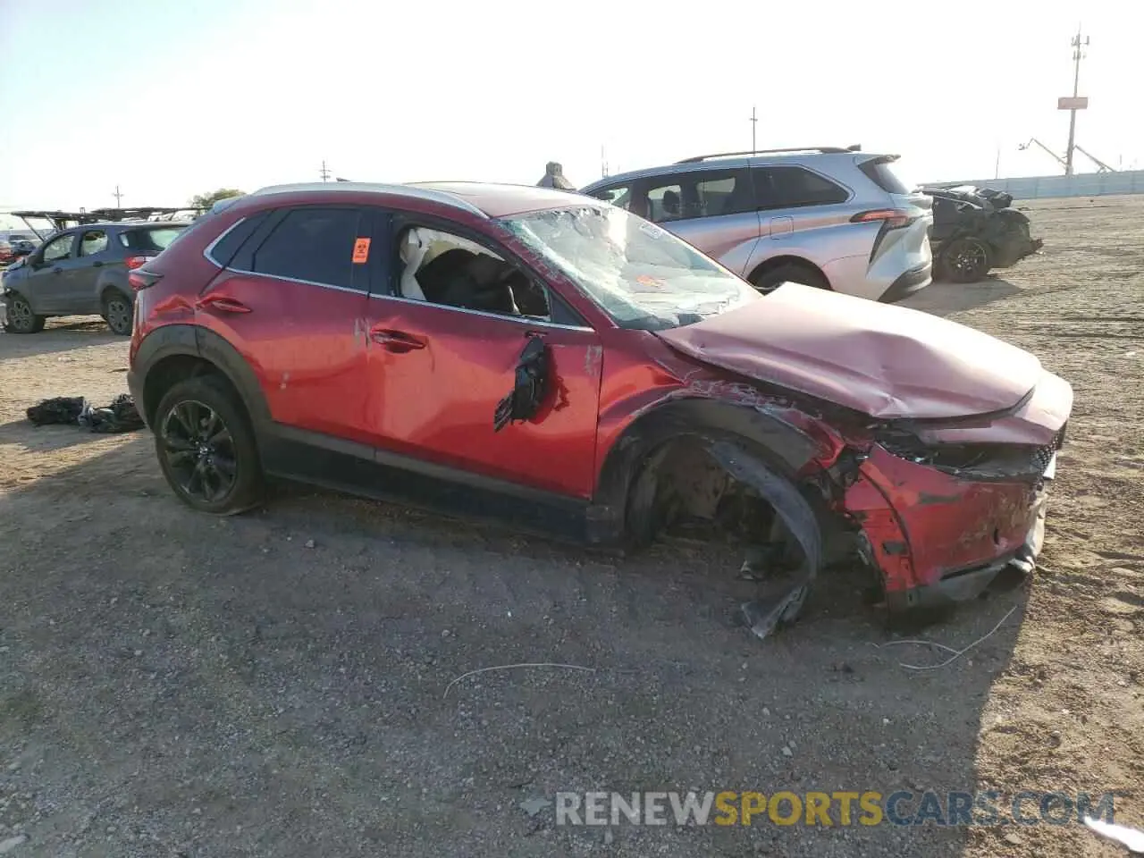 4 Photograph of a damaged car 3MVDMBDY4MM309392 MAZDA CX30 2021