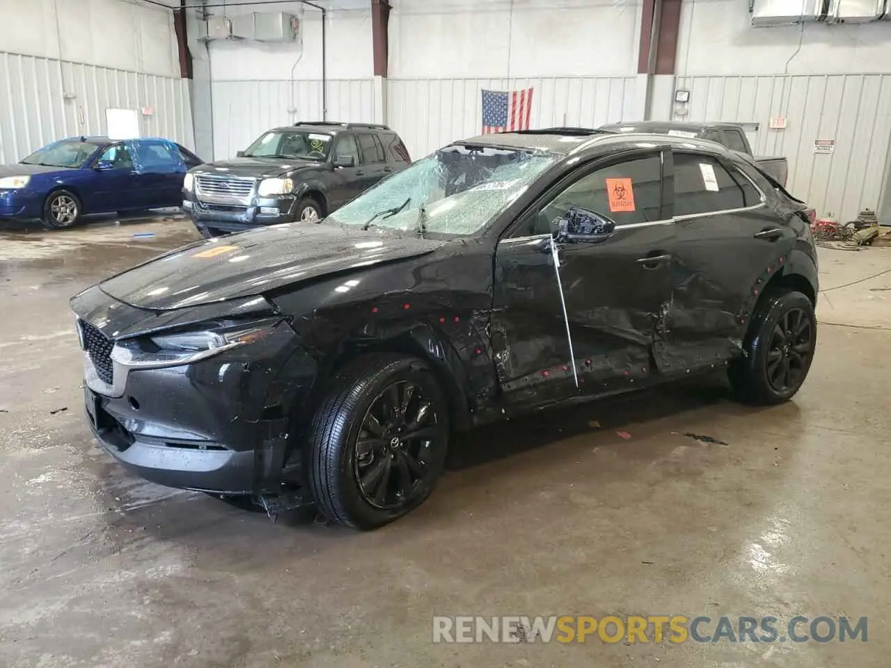 1 Photograph of a damaged car 3MVDMBDY5MM240776 MAZDA CX30 2021