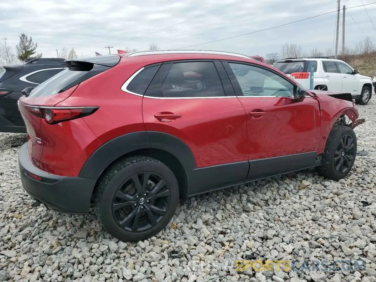 3 Photograph of a damaged car 3MVDMBDY8MM307404 MAZDA CX30 2021
