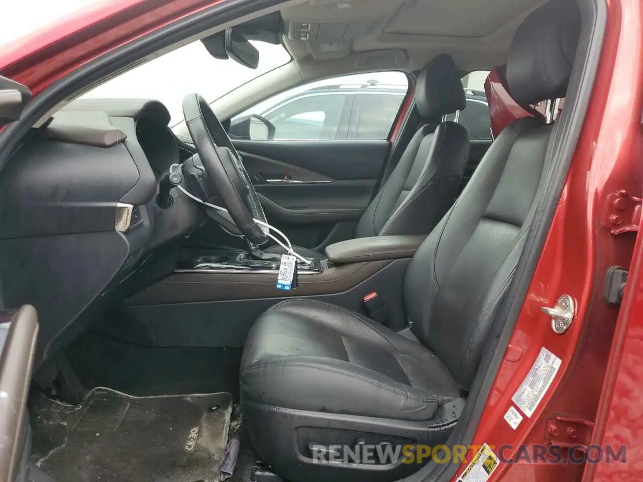 7 Photograph of a damaged car 3MVDMBDY8MM307404 MAZDA CX30 2021