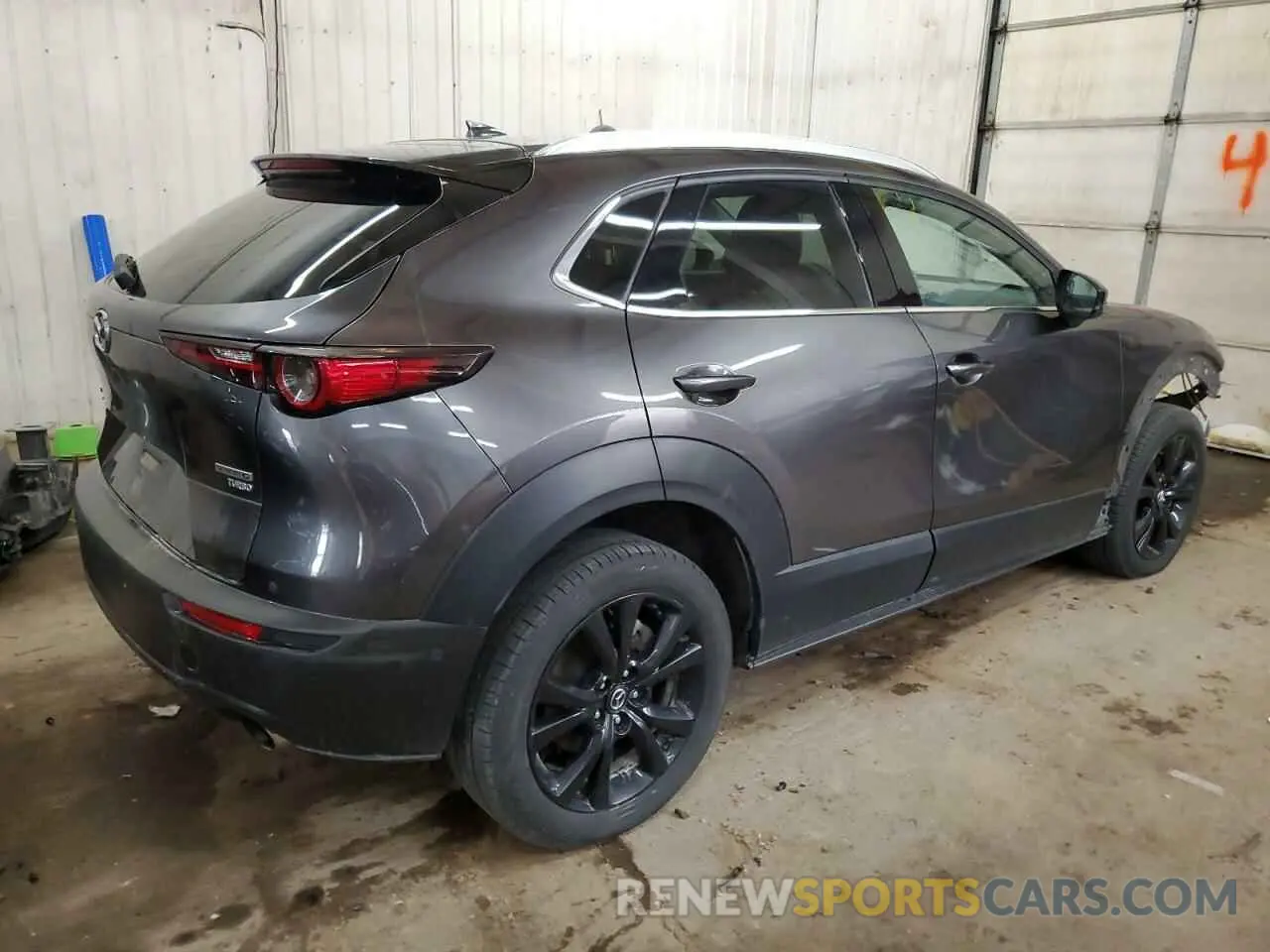 3 Photograph of a damaged car 3MVDMBEY8MM230287 MAZDA CX30 2021
