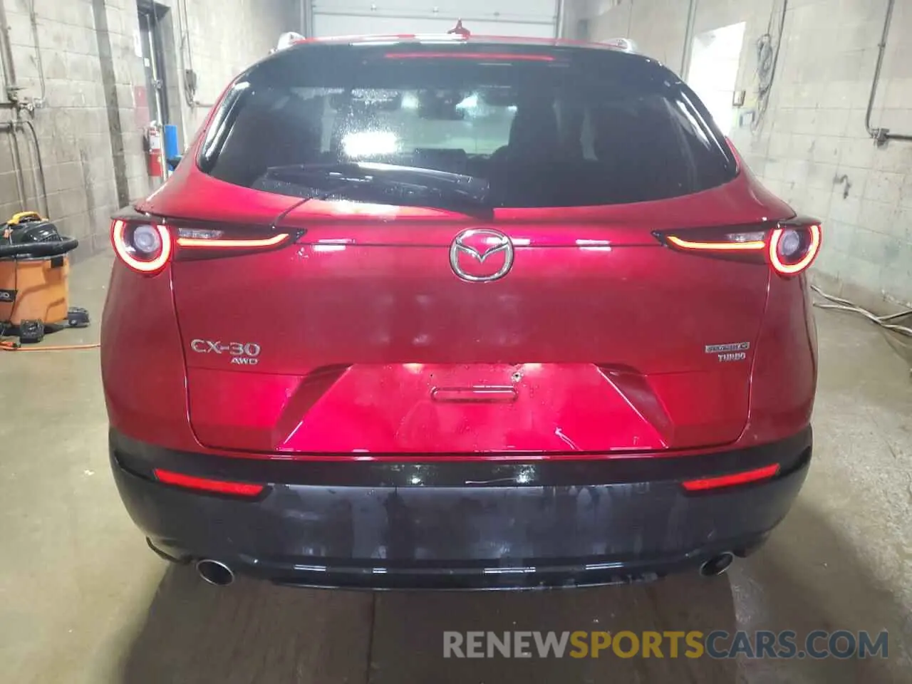 6 Photograph of a damaged car 3MVDMBEY9MM262293 MAZDA CX30 2021