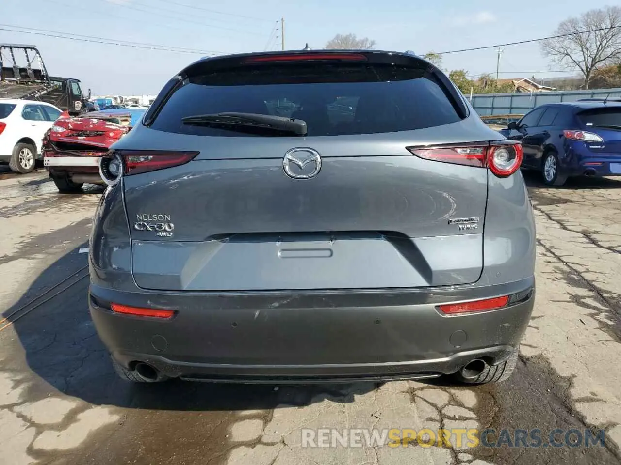 6 Photograph of a damaged car 3MVDMBEYXMM230372 MAZDA CX30 2021