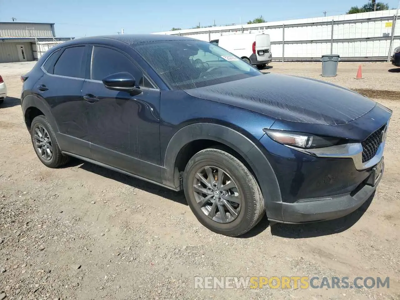 4 Photograph of a damaged car 3MVDMBAL5NM423332 MAZDA CX30 2022