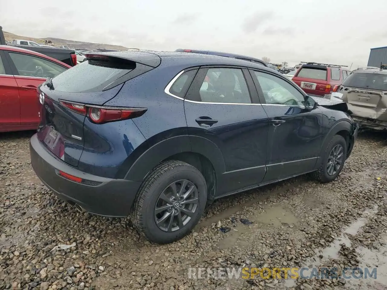 3 Photograph of a damaged car 3MVDMBAL7NM418164 MAZDA CX30 2022