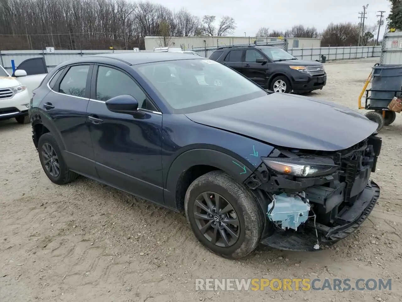 4 Photograph of a damaged car 3MVDMBAL8NM448645 MAZDA CX30 2022