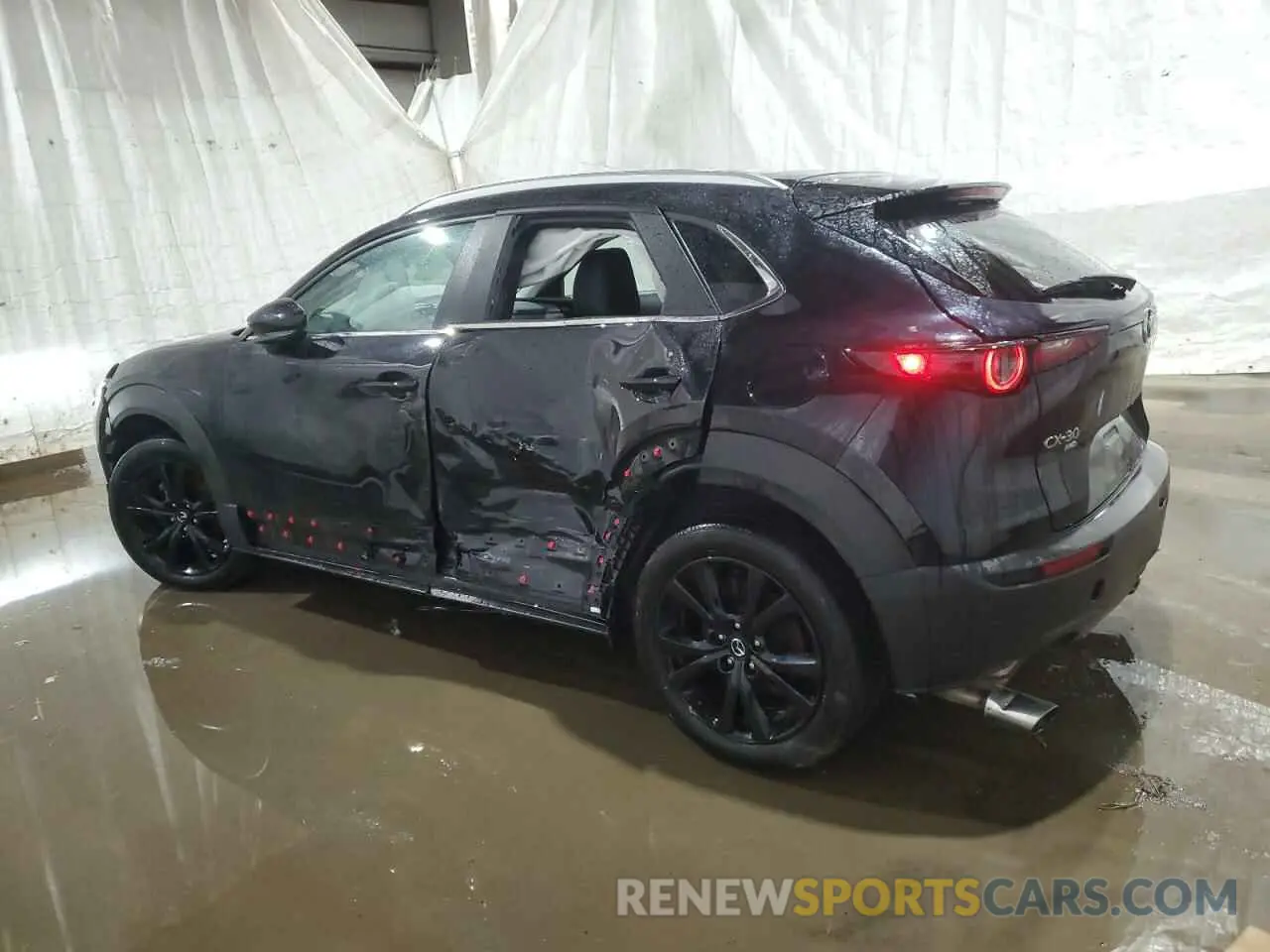 2 Photograph of a damaged car 3MVDMBAY4NM429098 MAZDA CX30 2022