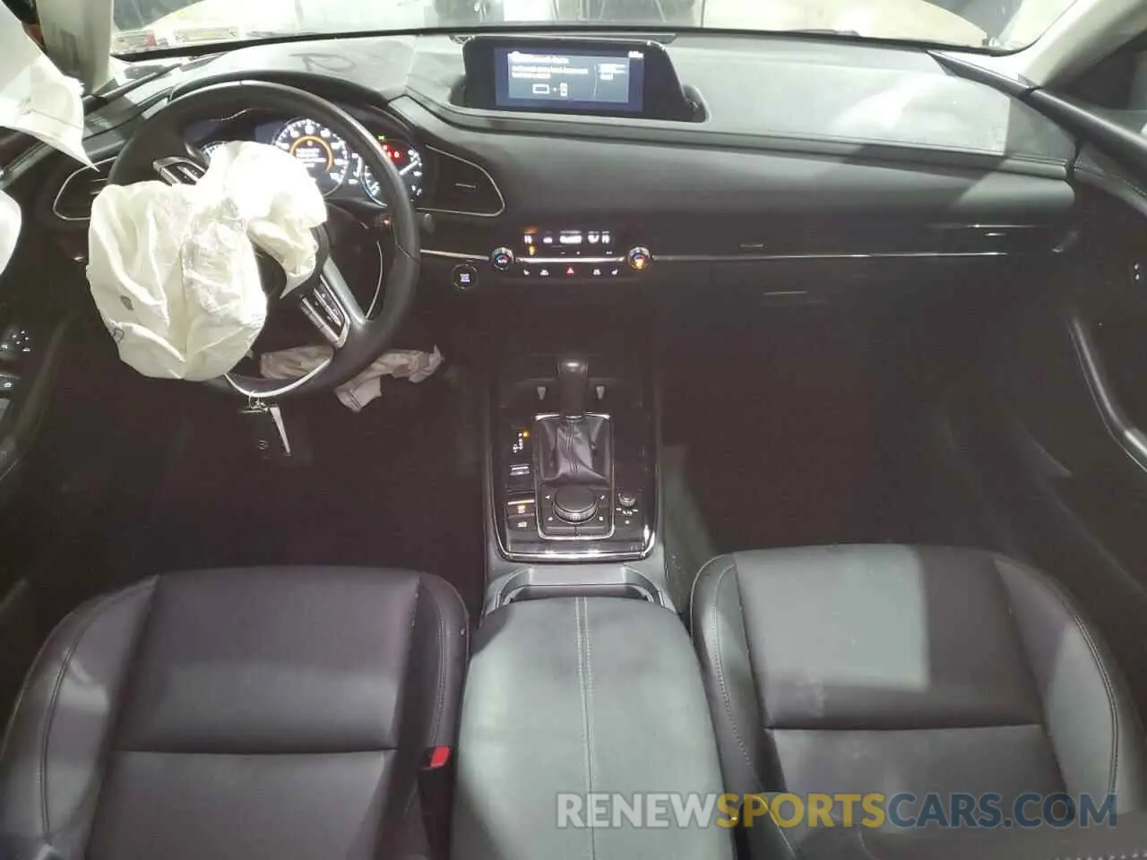 8 Photograph of a damaged car 3MVDMBAY4NM429098 MAZDA CX30 2022