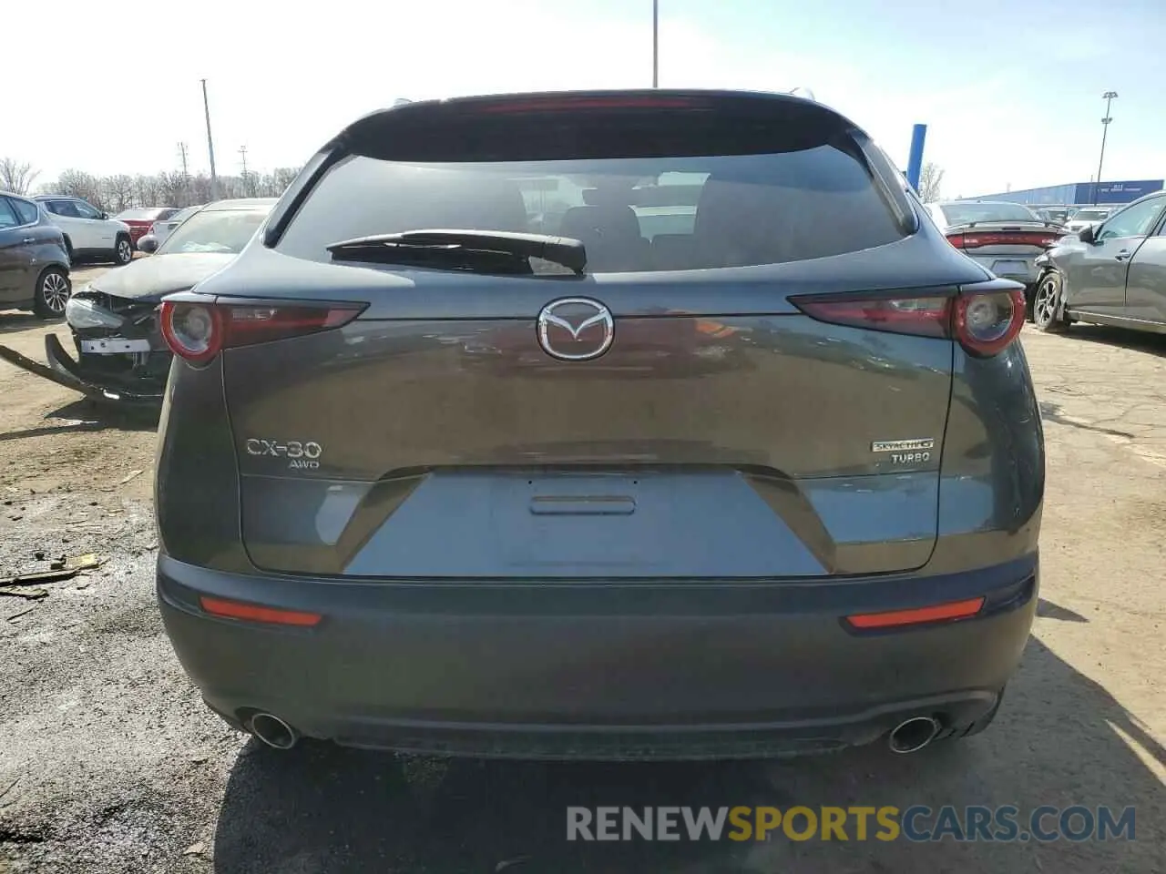 6 Photograph of a damaged car 3MVDMBAY8NM438421 MAZDA CX30 2022