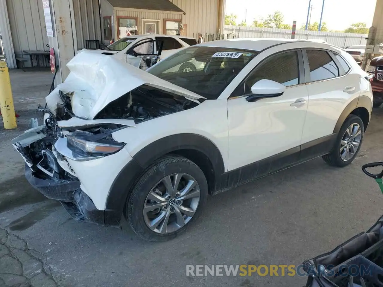 1 Photograph of a damaged car 3MVDMBBL0NM457547 MAZDA CX30 2022