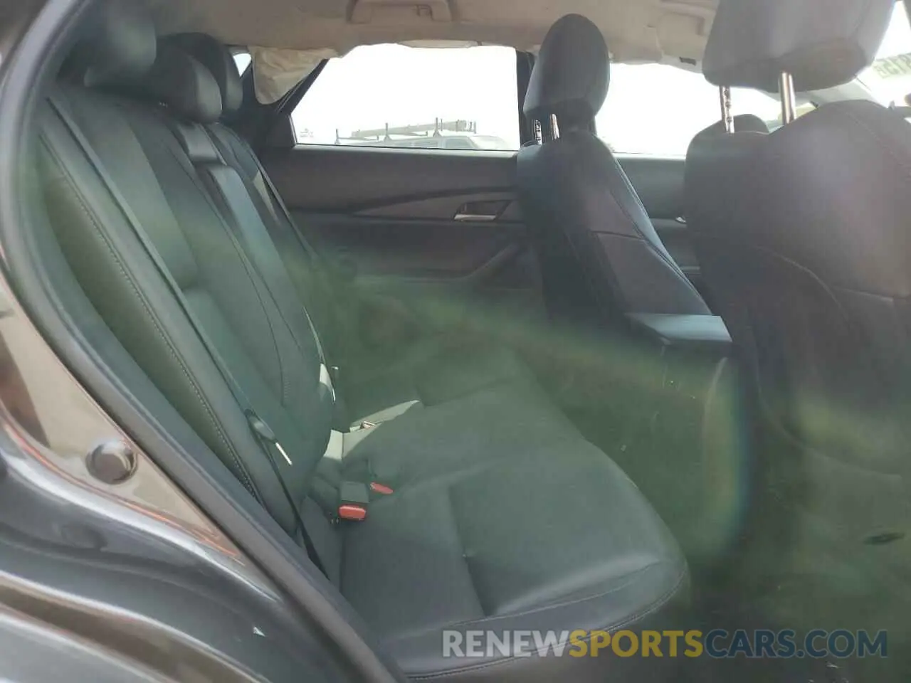 10 Photograph of a damaged car 3MVDMBBL2NM447263 MAZDA CX30 2022