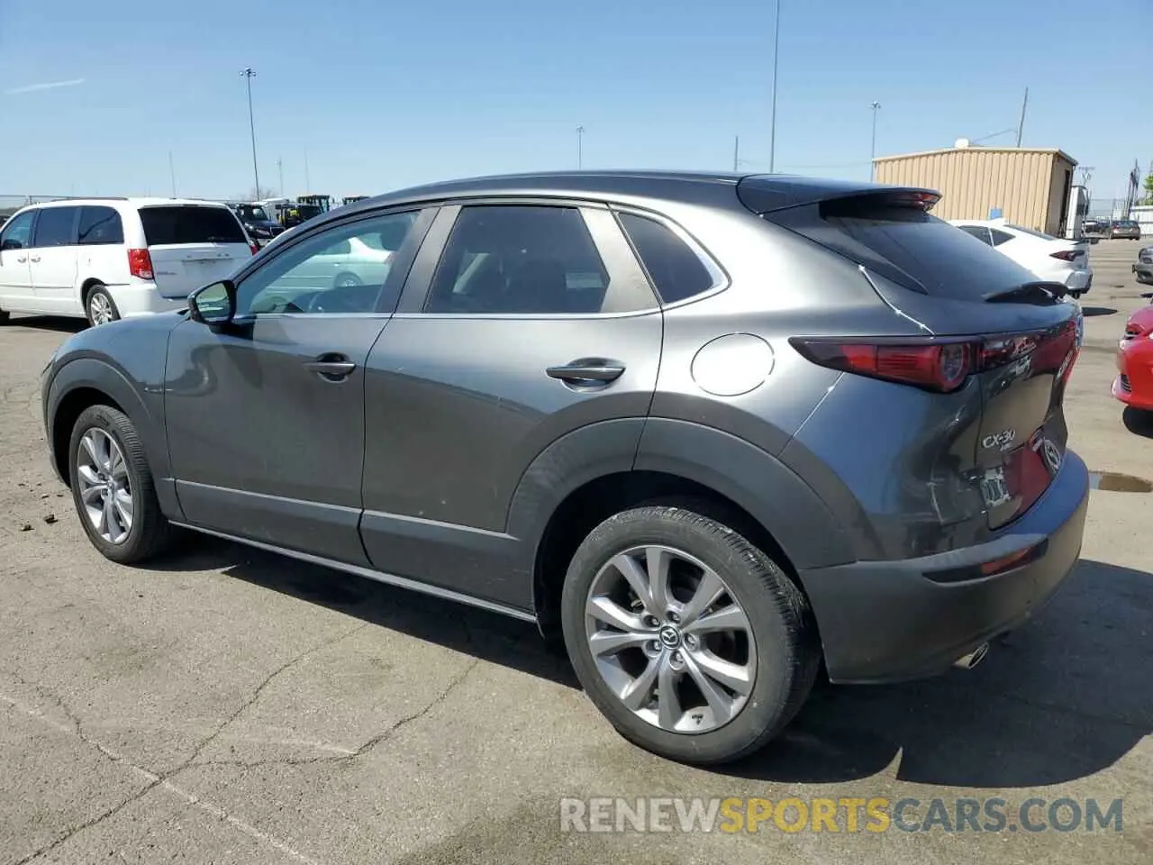2 Photograph of a damaged car 3MVDMBBL3NM456361 MAZDA CX30 2022