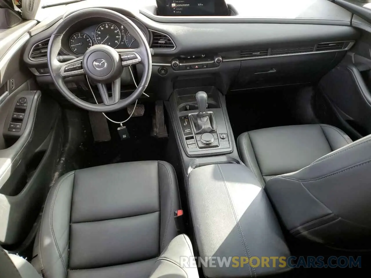 8 Photograph of a damaged car 3MVDMBBL5NM457110 MAZDA CX30 2022