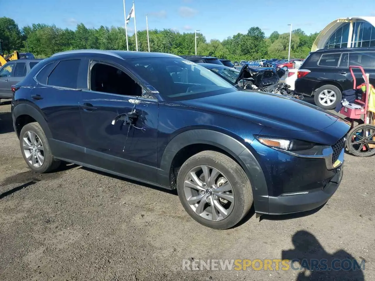 4 Photograph of a damaged car 3MVDMBBL6NM429624 MAZDA CX30 2022