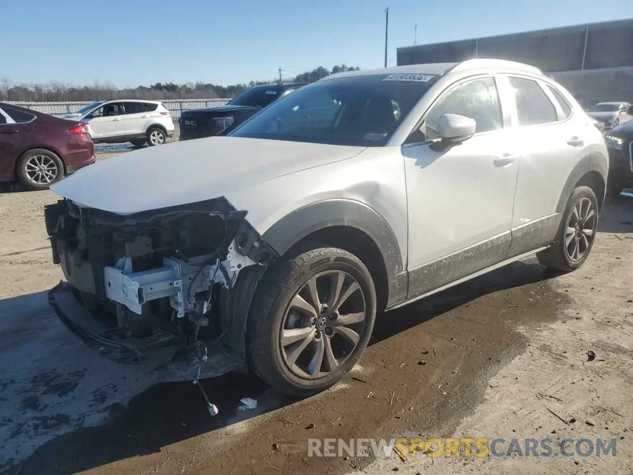 1 Photograph of a damaged car 3MVDMBBL7NM400276 MAZDA CX30 2022