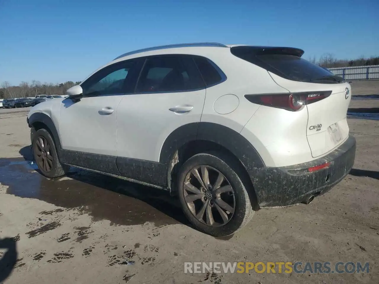 2 Photograph of a damaged car 3MVDMBBL7NM400276 MAZDA CX30 2022