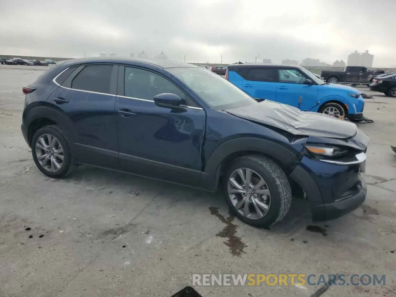 4 Photograph of a damaged car 3MVDMBBL7NM457805 MAZDA CX30 2022
