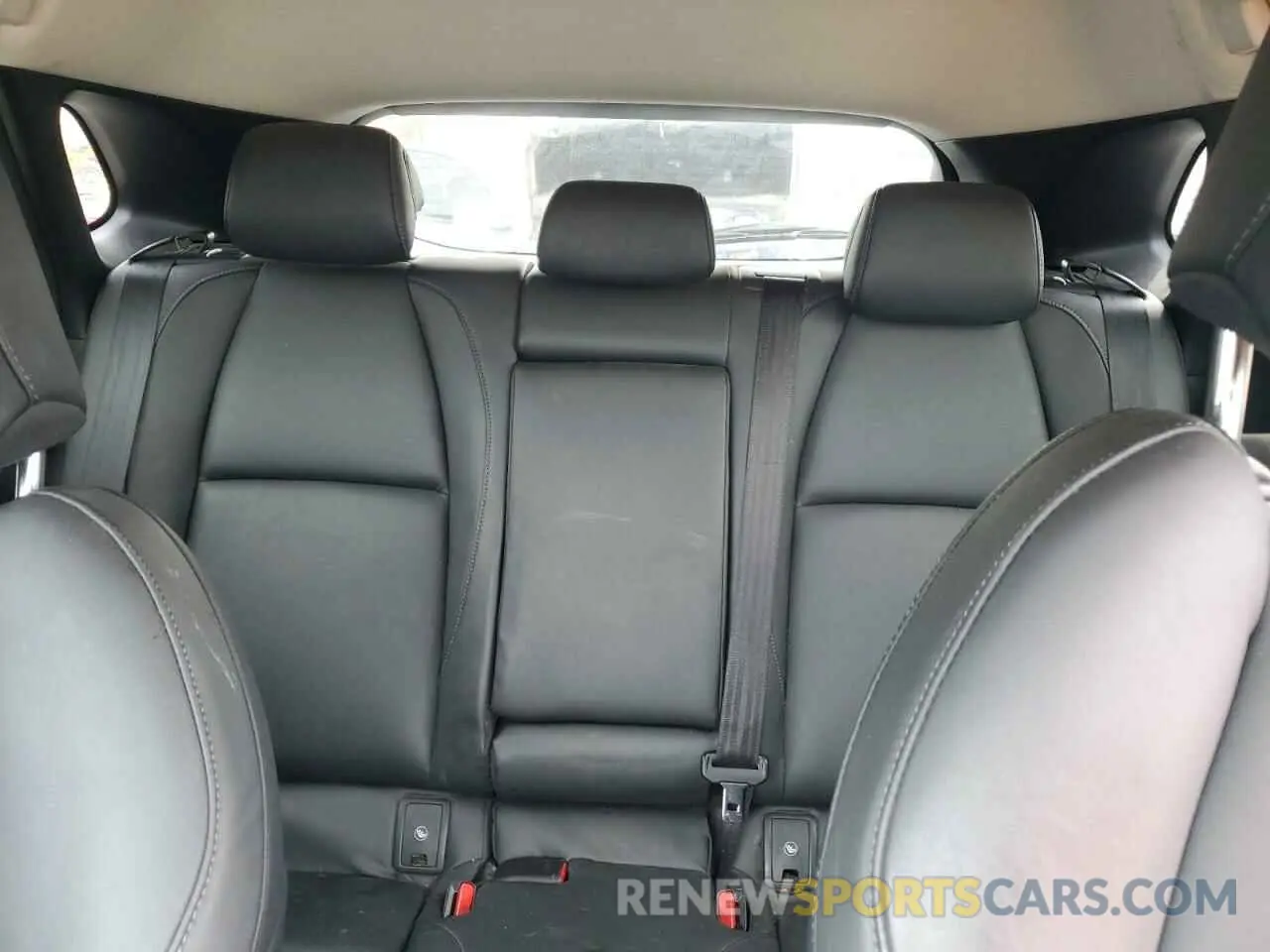 10 Photograph of a damaged car 3MVDMBBL8NM454394 MAZDA CX30 2022
