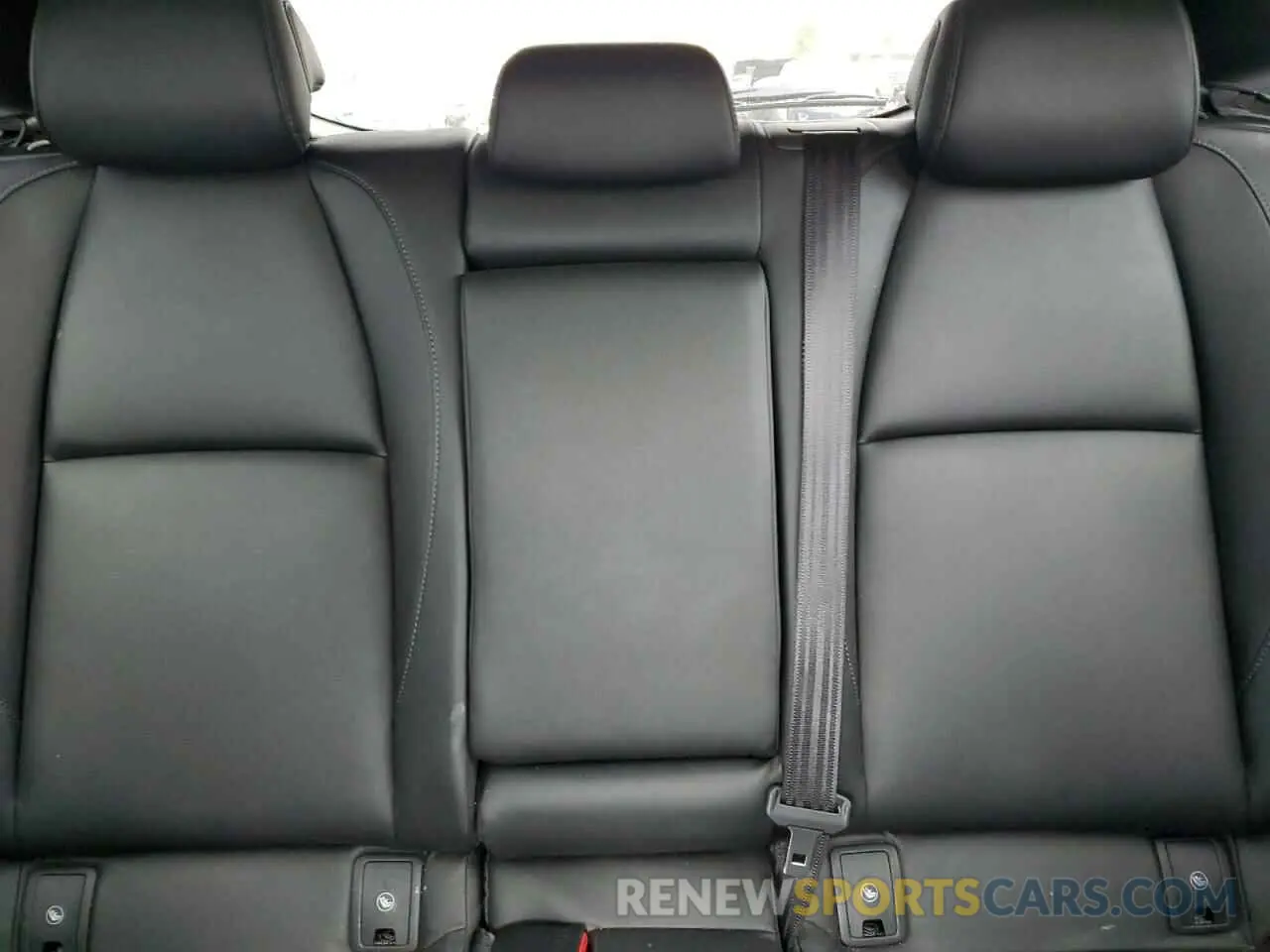 10 Photograph of a damaged car 3MVDMBBL9NM411859 MAZDA CX30 2022