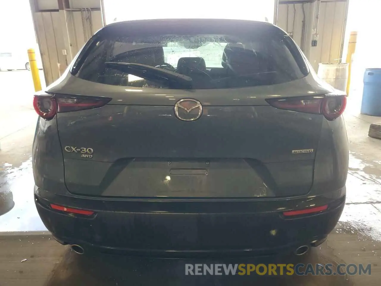 6 Photograph of a damaged car 3MVDMBCL8NM423872 MAZDA CX30 2022